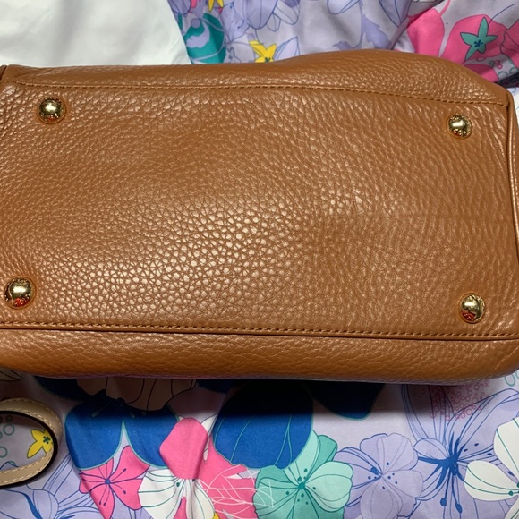 Michael Kors Medium Crossbody Handbag - Picture 5 of 11